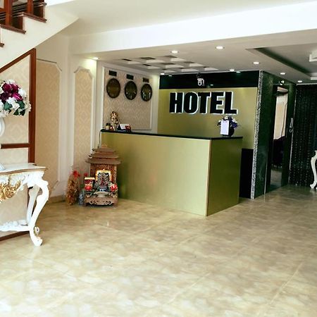 Elly Hotel Hanoi Exterior photo